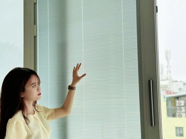 Rèm Trong Kính Hộp RTK02 - Màu TRẮNG - Ảnh 2