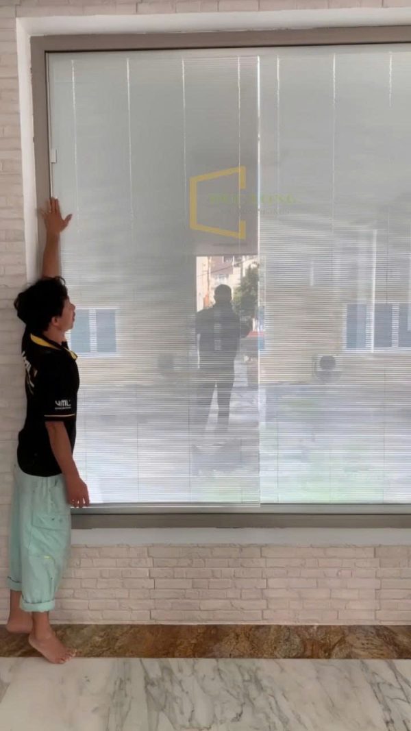 Rèm Trong Kính Hộp RTK22 - Màu BẠC ( Rèm thiết kế chia đôi)